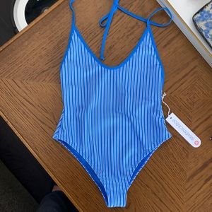 Sisstrevolution halter one piece